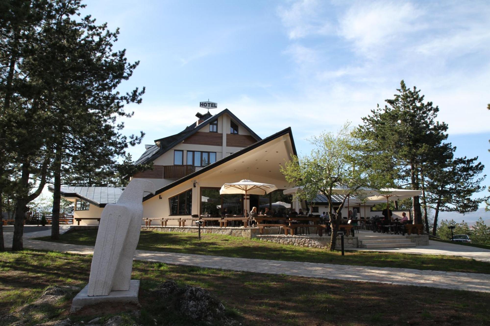 Hotel Trebjesa Nikšić Dış mekan fotoğraf