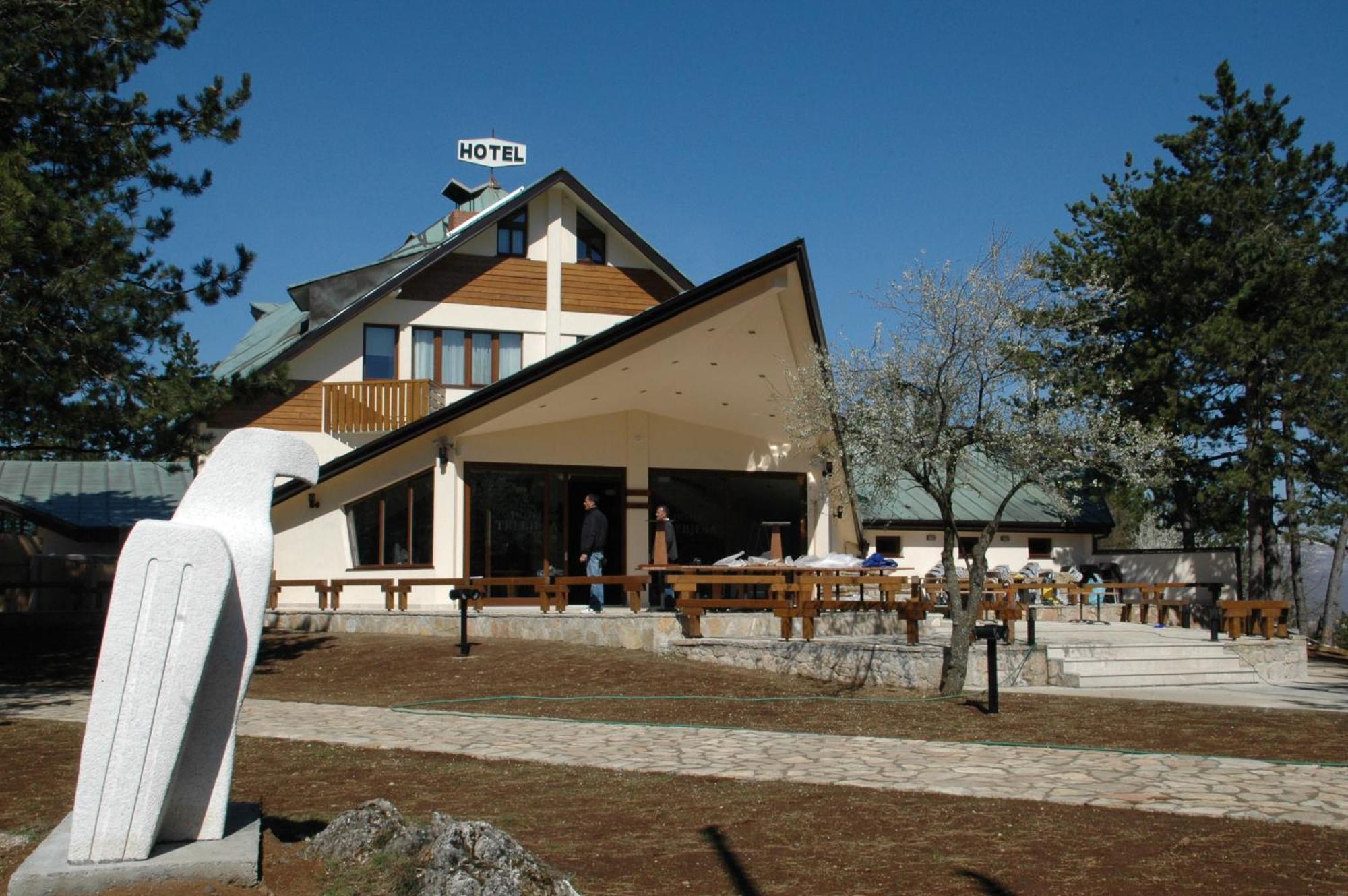 Hotel Trebjesa Nikšić Dış mekan fotoğraf